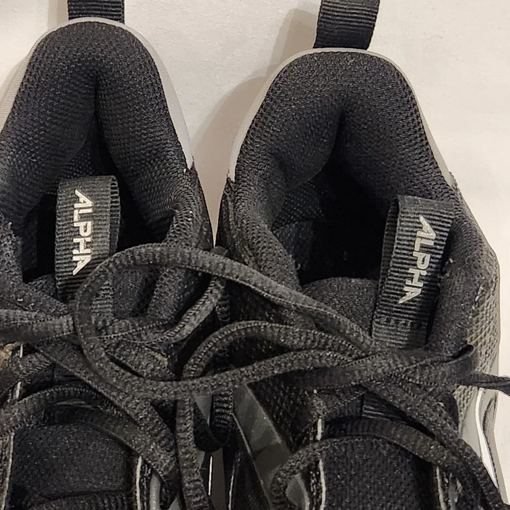 Nike‎ Alpha Youth Size 4.5Y Black Gray Cleats FQ4012-001